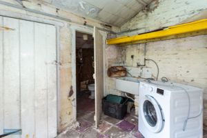 Laundry/cloakroom- click for photo gallery